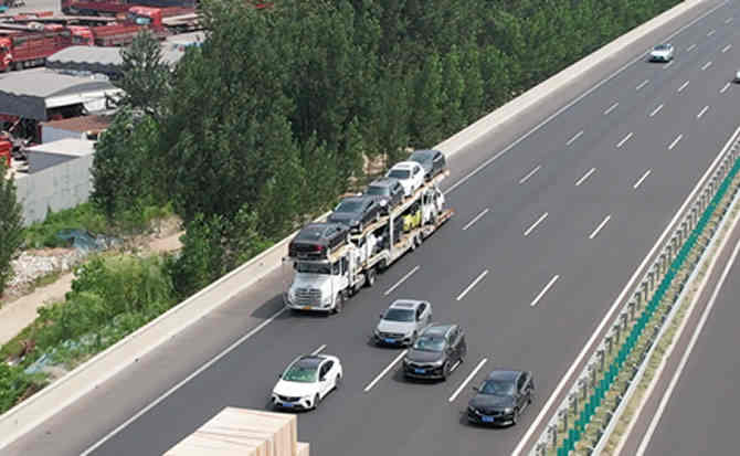 吉隆高速公路汽车救援