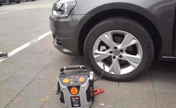 吉隆汽车搭电案例